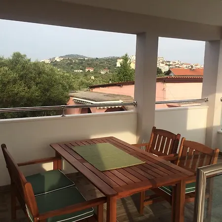 Apartamento Vinko Rogoznica (Sibenik-Knin)