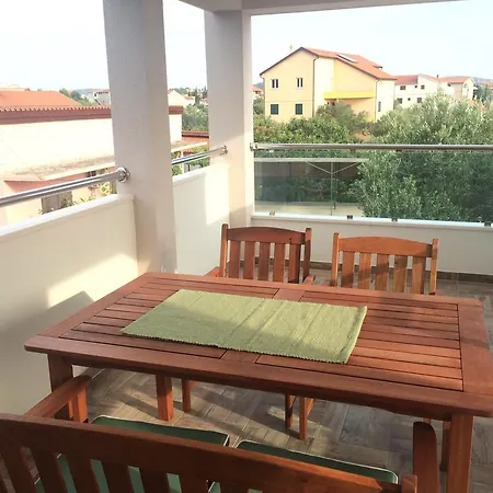 Apartamento Vinko *