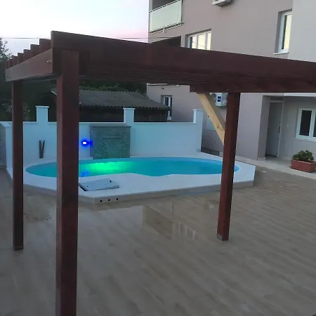 Apartamento Vinko *